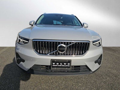 2023 Volvo XC40 Plus Bright Theme