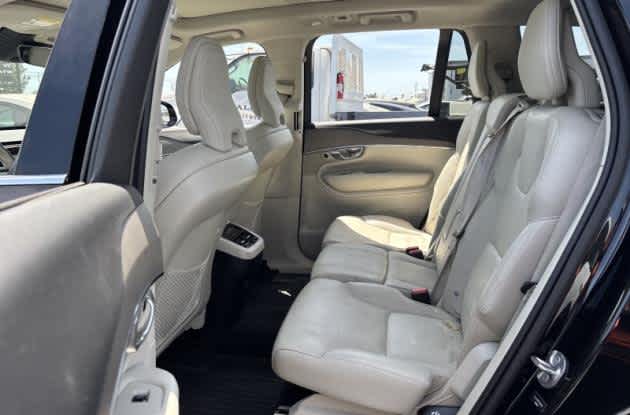 2023 Volvo XC90 Plus