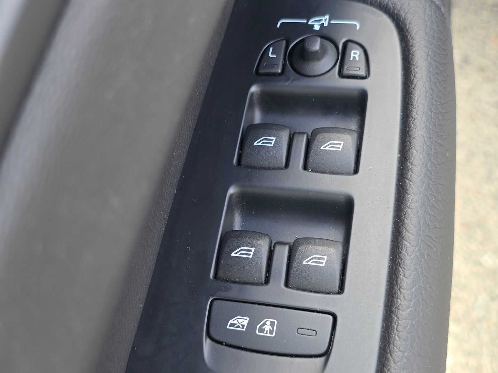 2022 Volvo XC60 Momentum