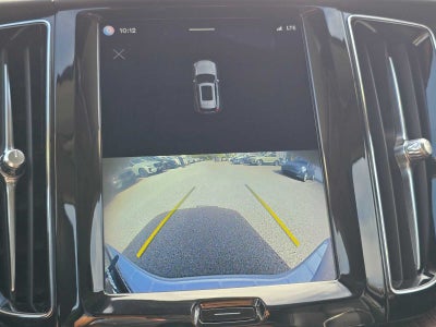 2022 Volvo XC60 Momentum