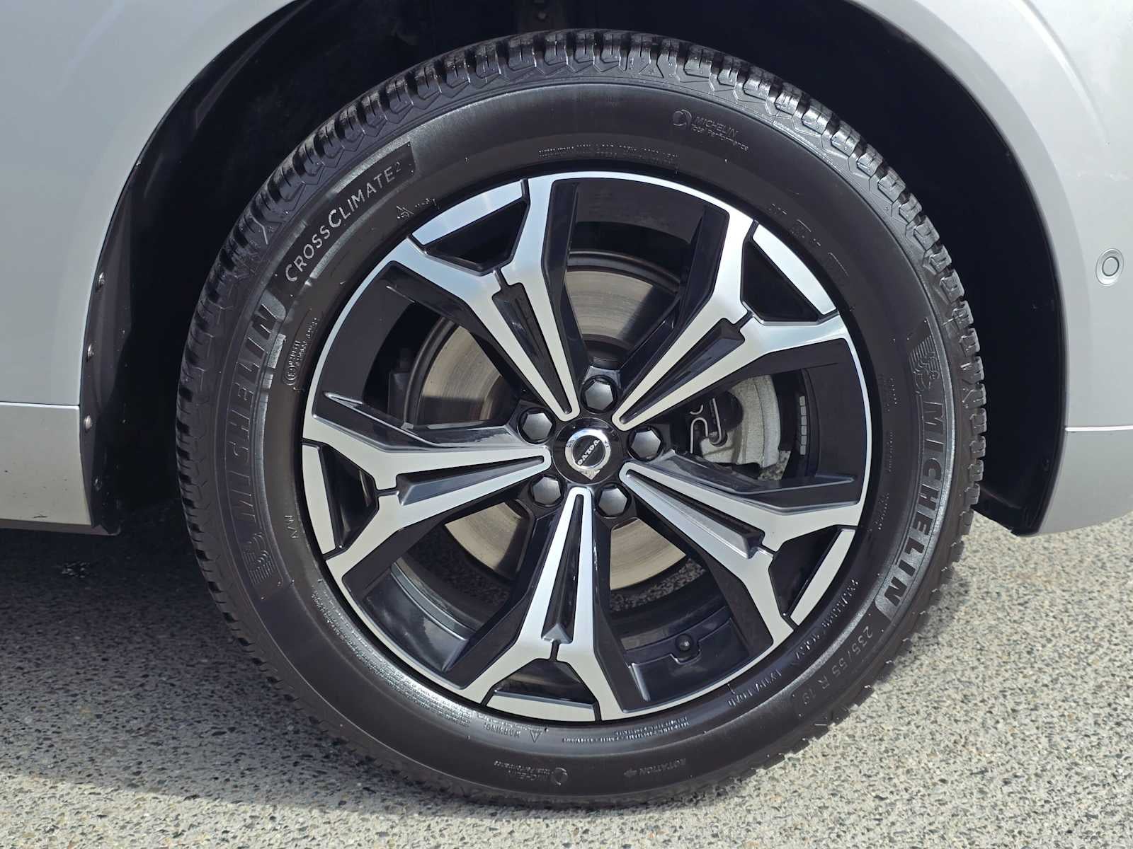 2022 Volvo XC60 Momentum