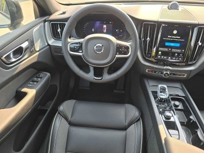 2024 Volvo XC60 Ultimate Dark Theme
