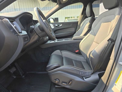 2024 Volvo XC60 Ultimate Dark Theme