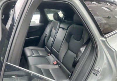 2024 Volvo XC60 Ultimate Dark Theme