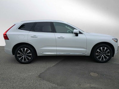 2023 Volvo XC60 Plus Bright Theme