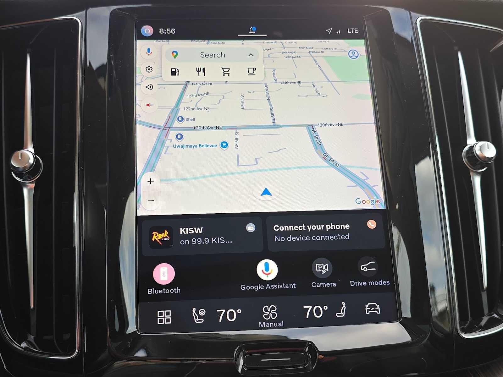 2023 Volvo XC60 Plus Dark Theme