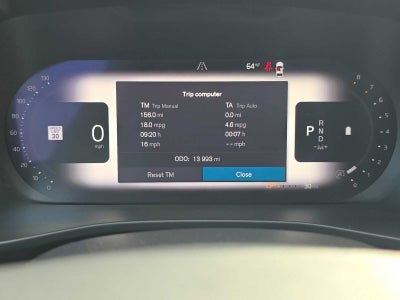 2023 Volvo XC40 Ultimate Bright Theme