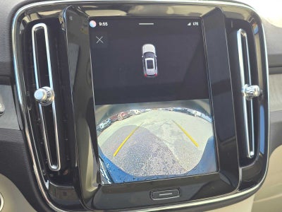 2023 Volvo XC40 Ultimate Bright Theme