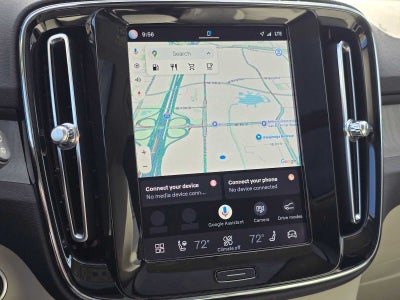 2023 Volvo XC40 Ultimate Bright Theme