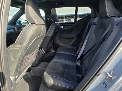 2025 Volvo XC40 Plus Dark Theme