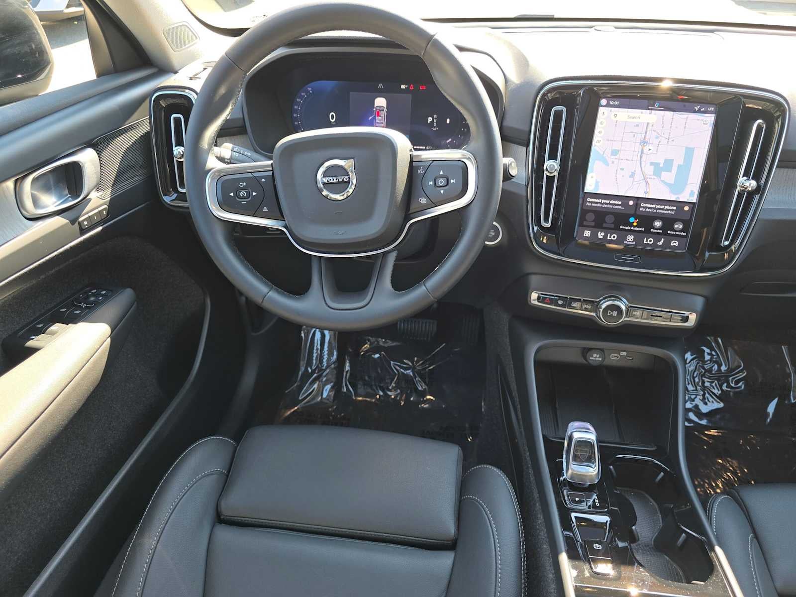 2026 Volvo XC40 Plus