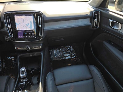 2026 Volvo XC40 Plus
