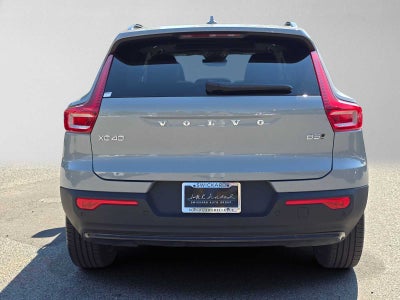 2026 Volvo XC40 Plus