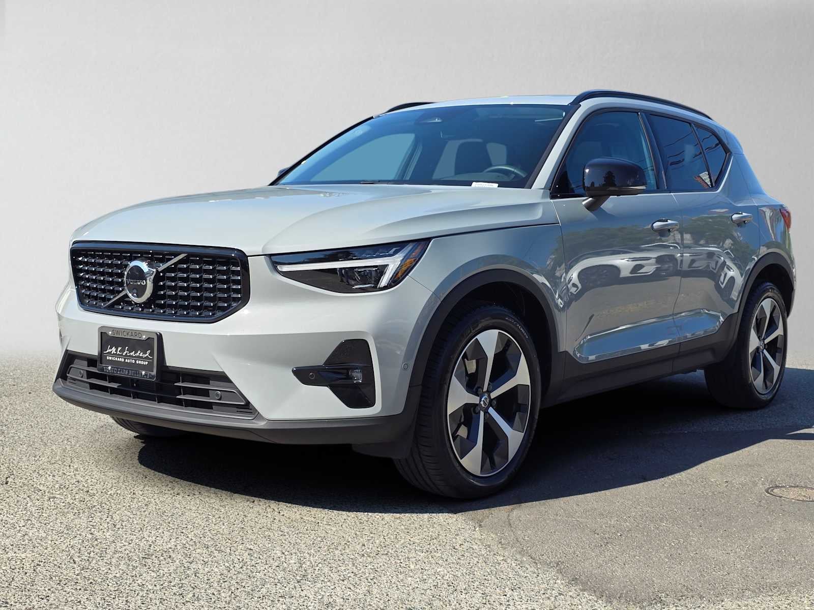 2026 Volvo XC40 Plus