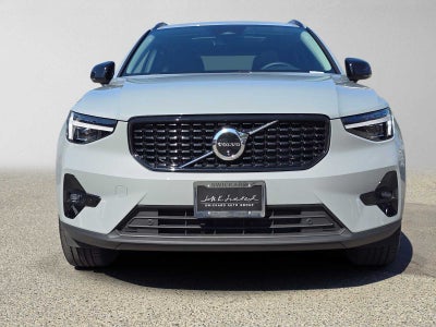 2026 Volvo XC40 Plus