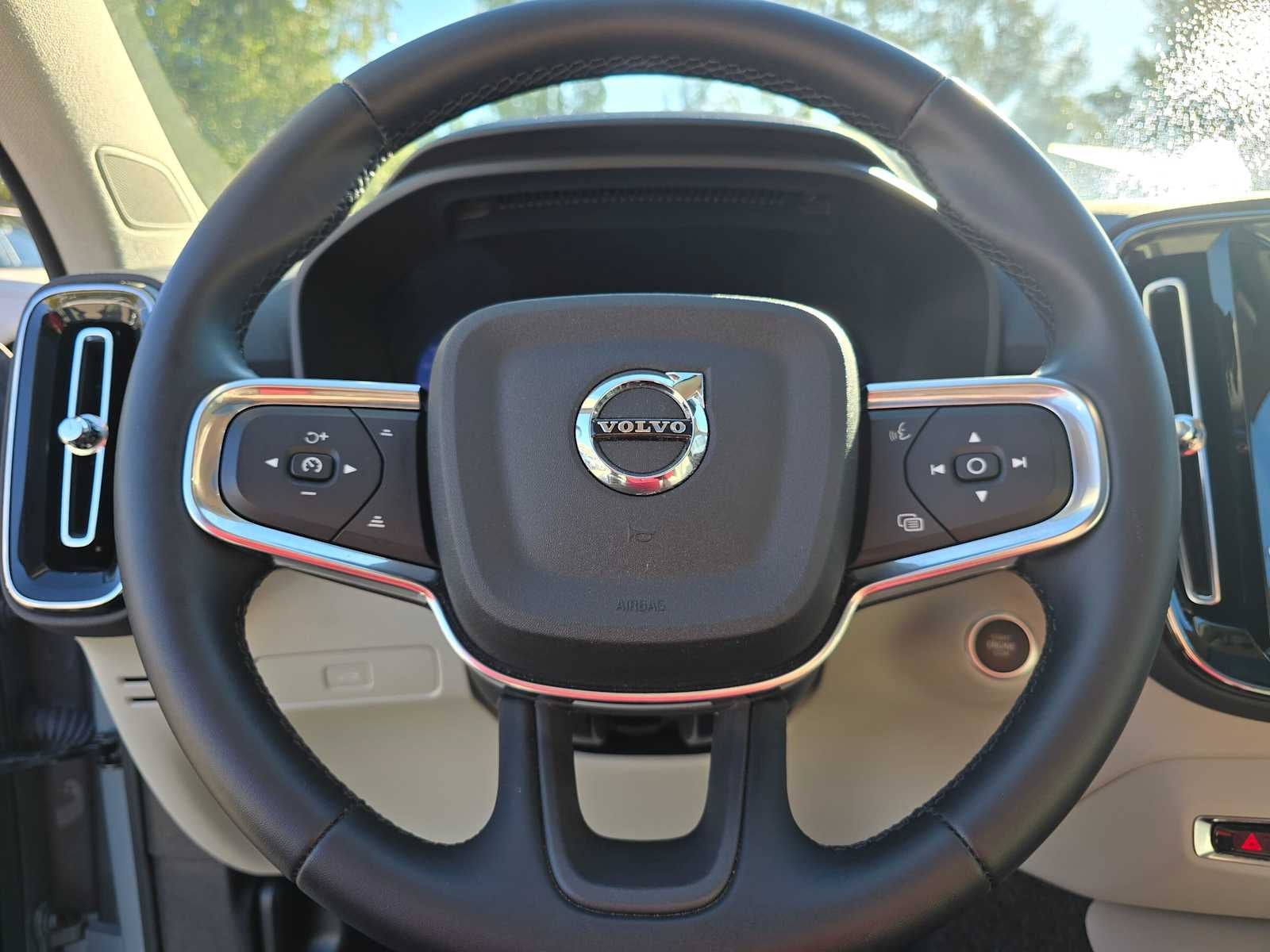2026 Volvo XC40 Plus