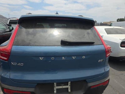 2025 Volvo XC40 Plus Dark Theme