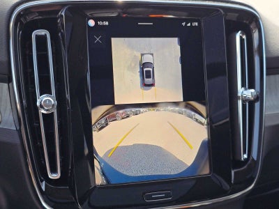 2025 Volvo XC40 Plus Dark Theme