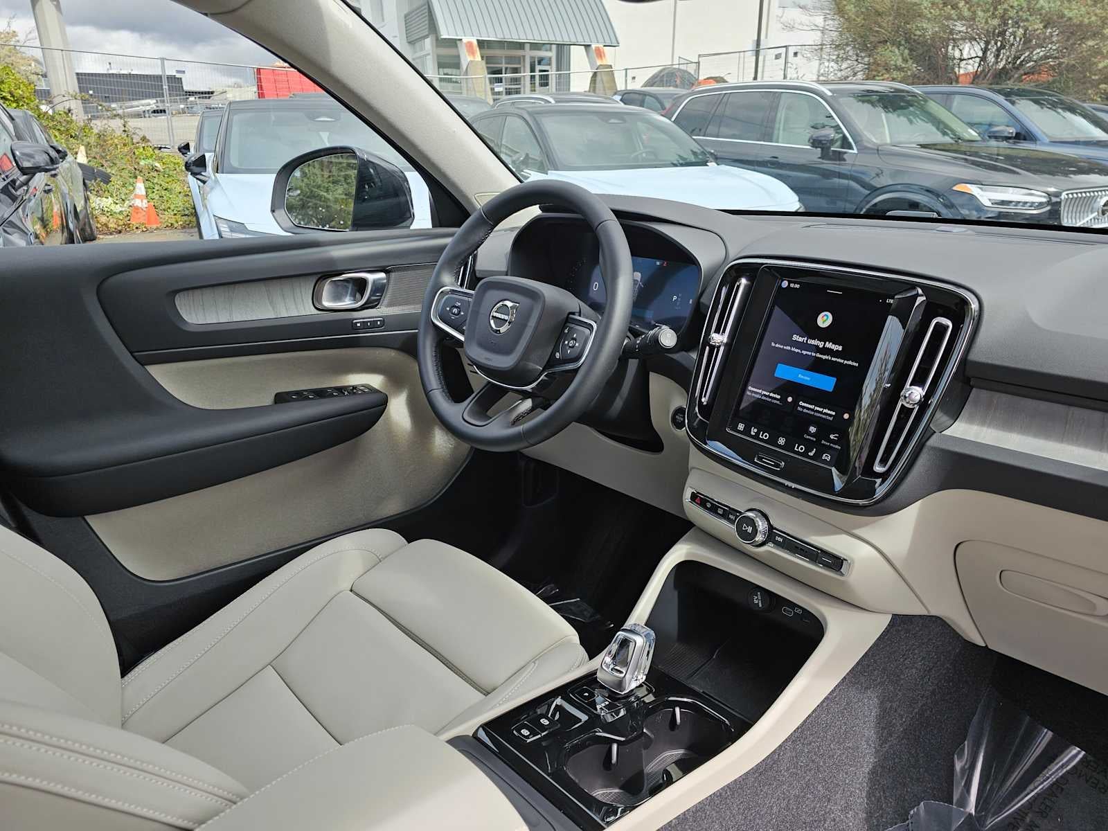 2026 Volvo XC40 Plus