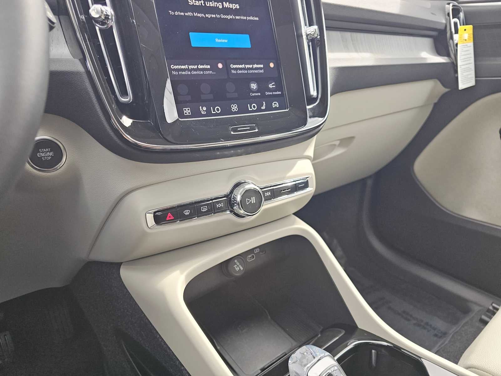 2026 Volvo XC40 Plus