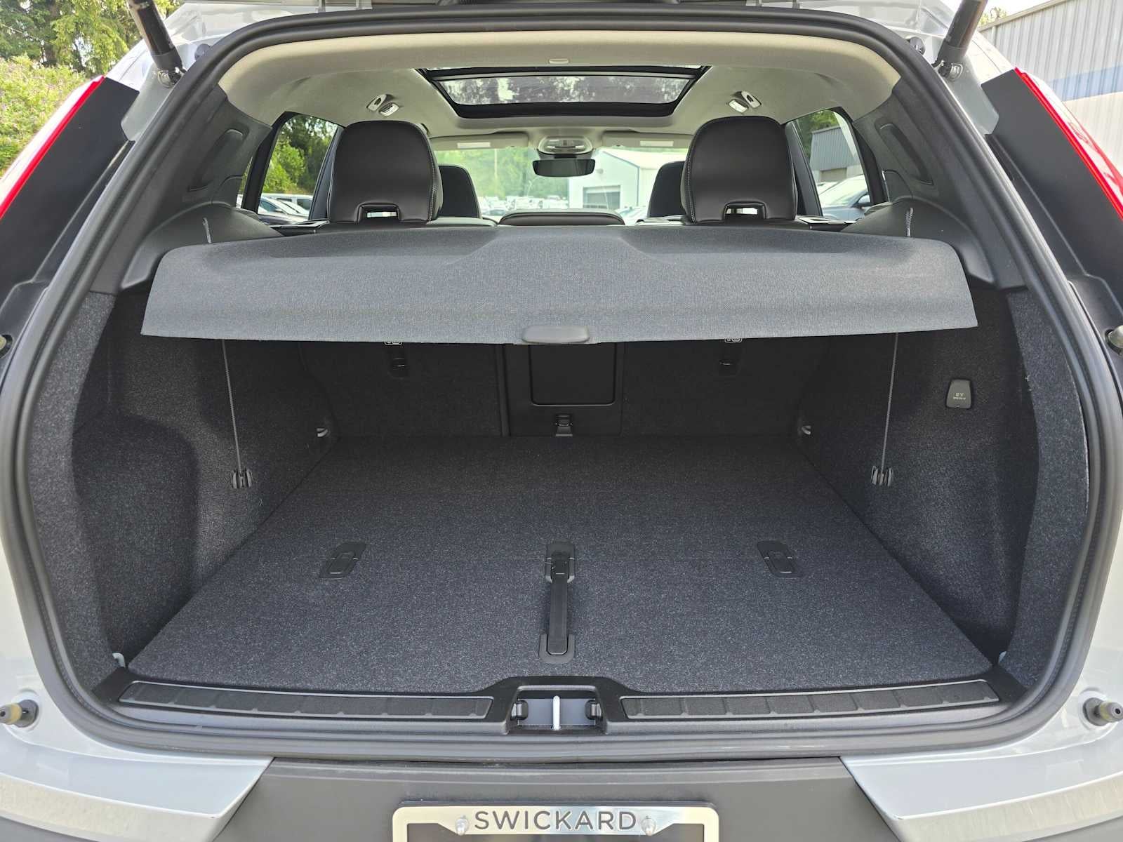 2026 Volvo XC40 Plus