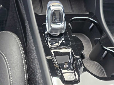 2026 Volvo XC40 Plus