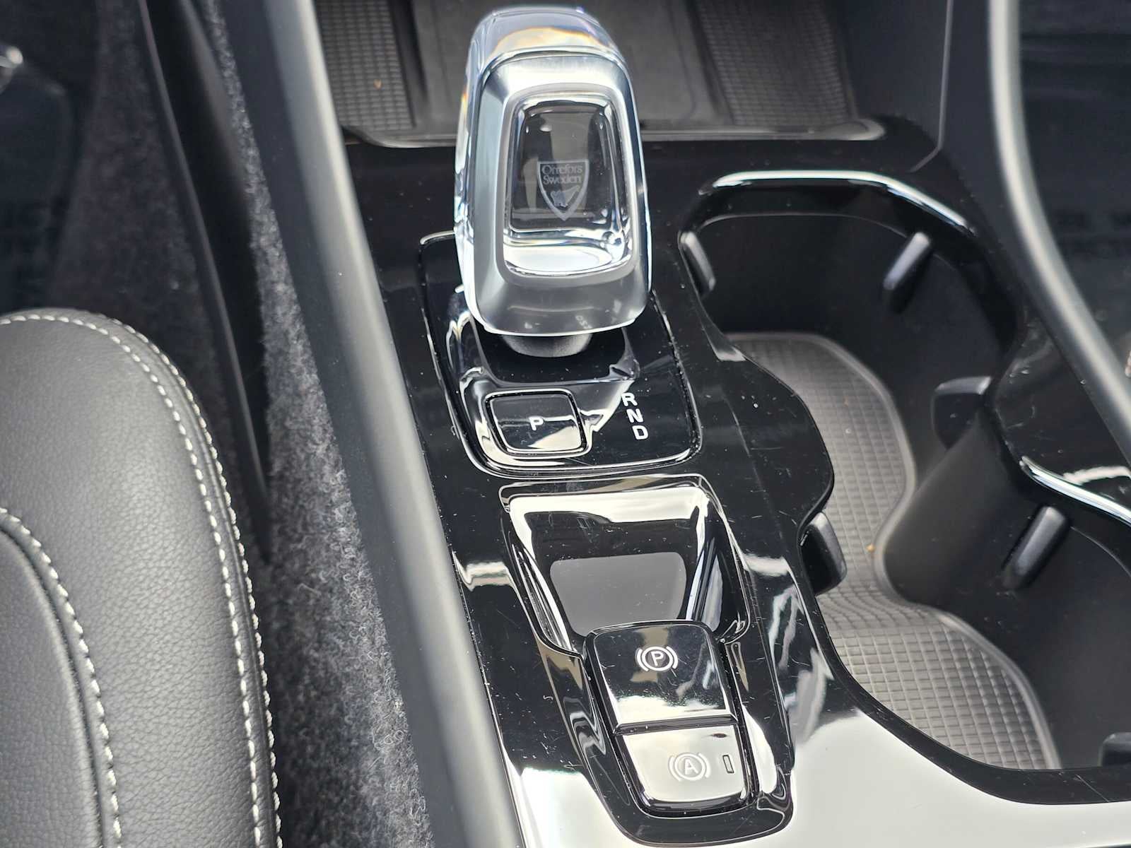 2026 Volvo XC40 Plus