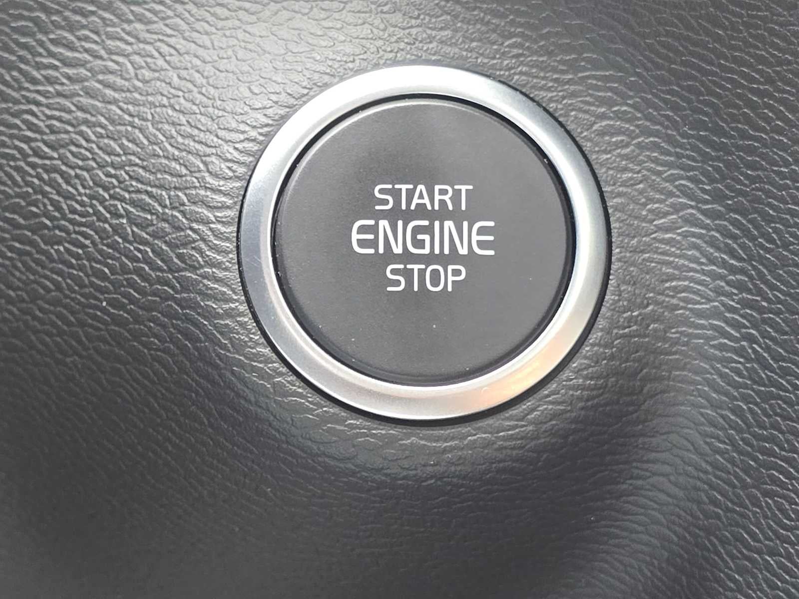 2026 Volvo XC40 Plus