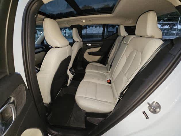 2026 Volvo XC40 Plus