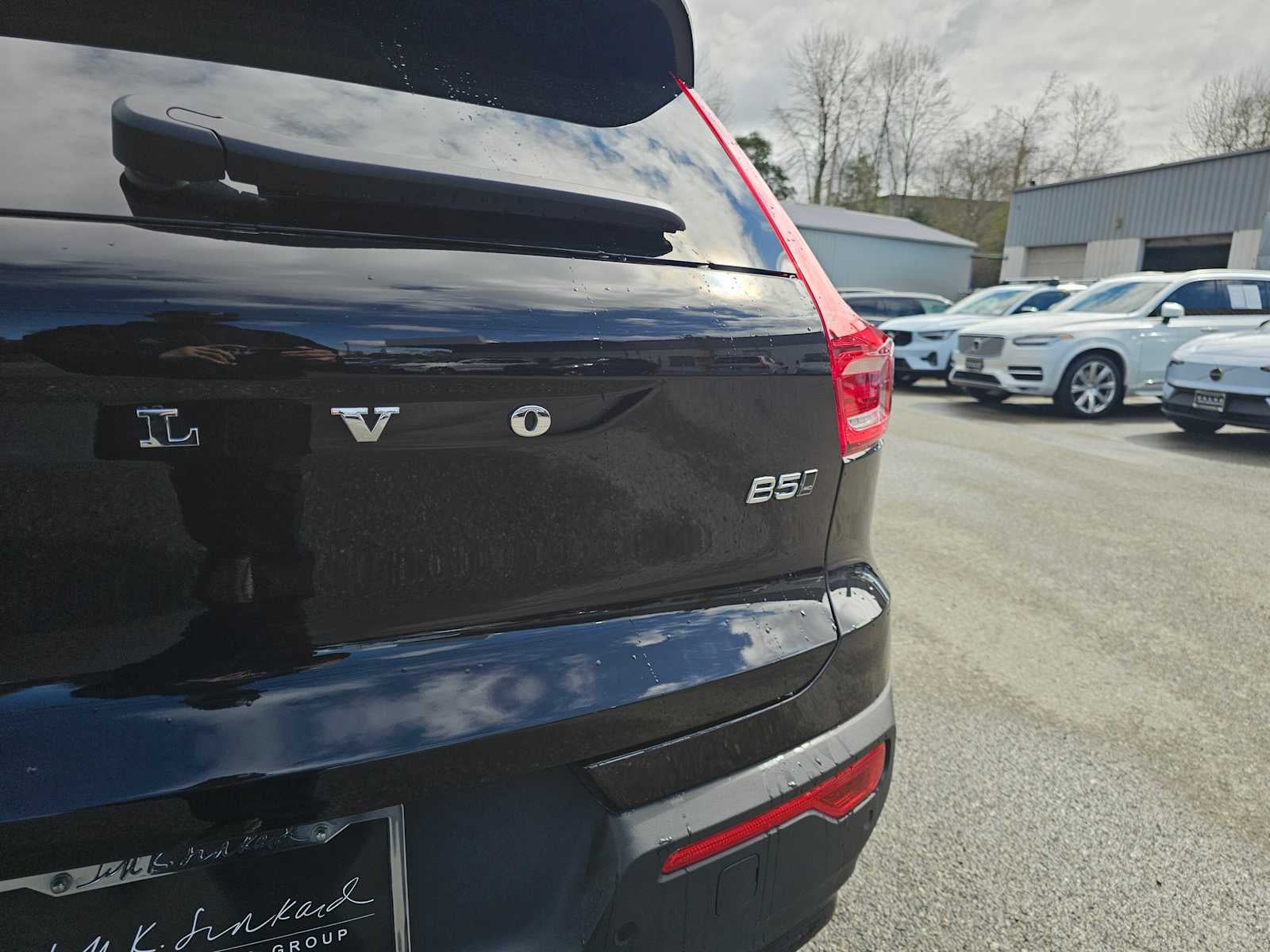 2025 Volvo XC40 Plus Dark Theme