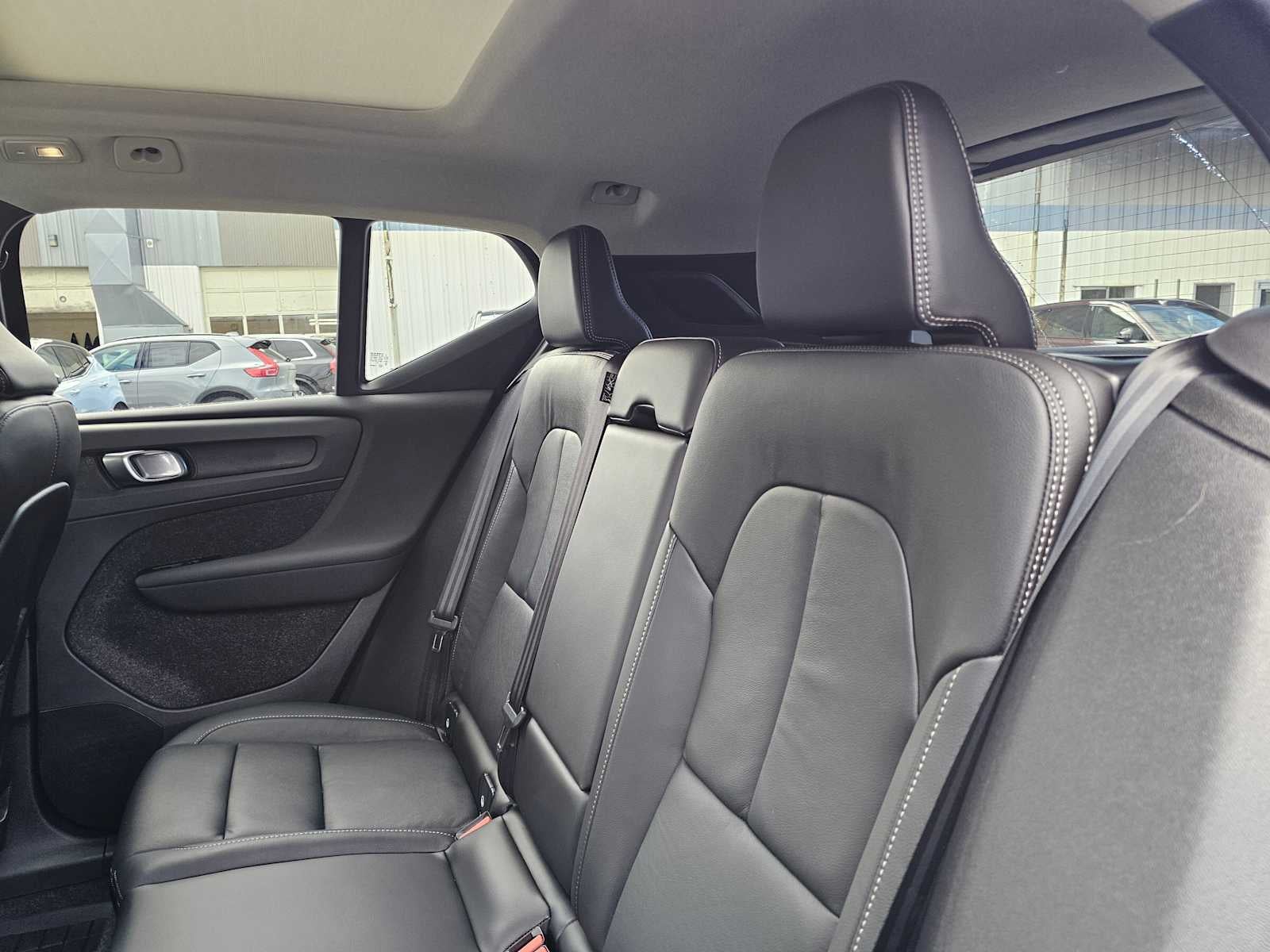 2025 Volvo XC40 Plus Dark Theme