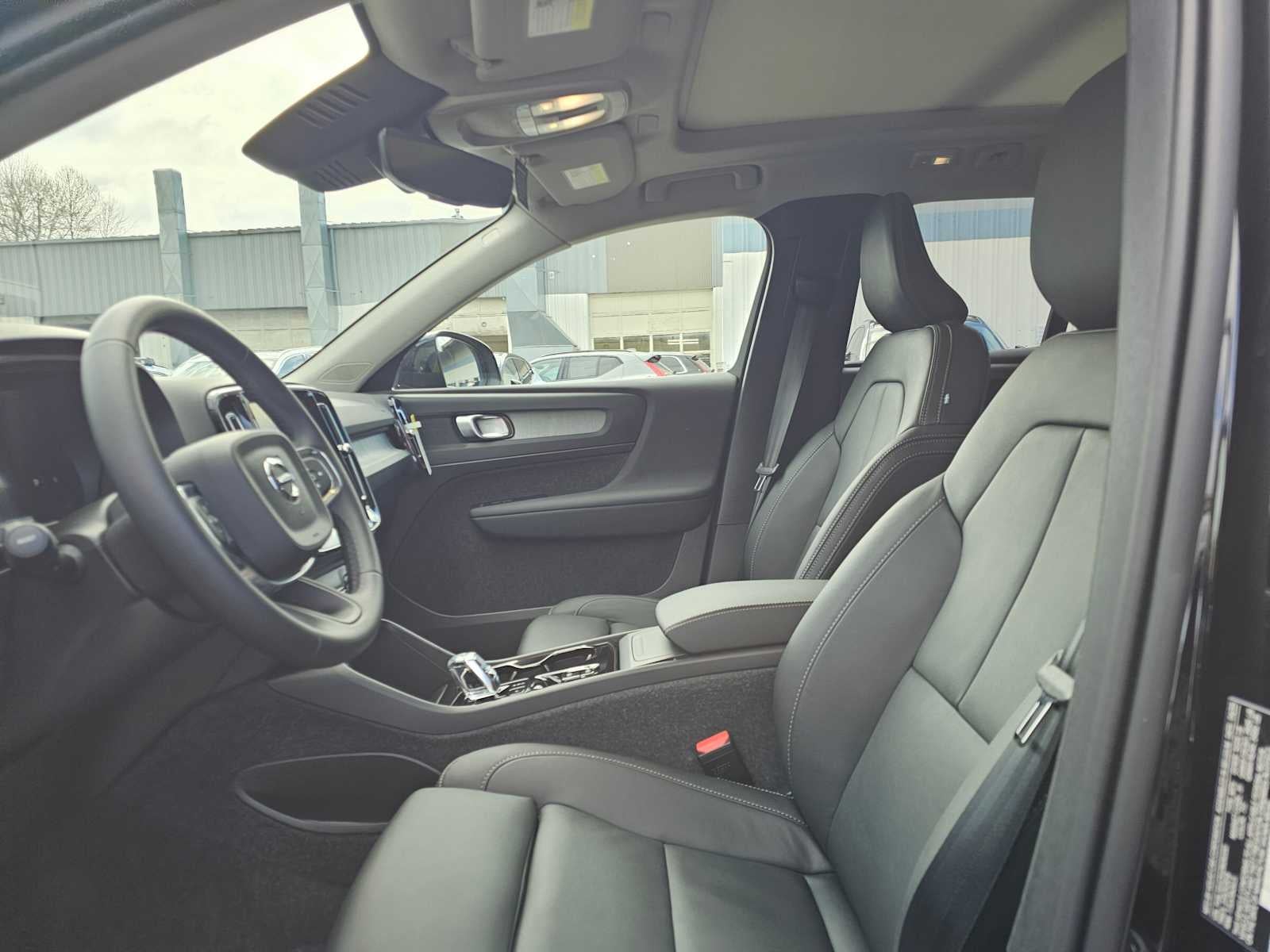 2025 Volvo XC40 Plus Dark Theme