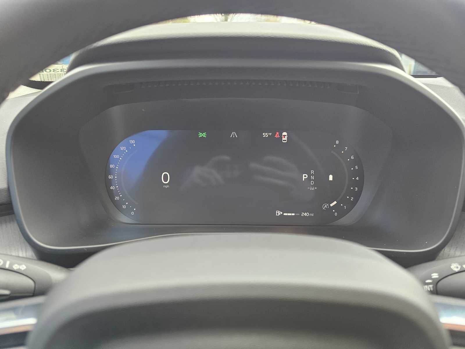 2025 Volvo XC40 Plus Dark Theme