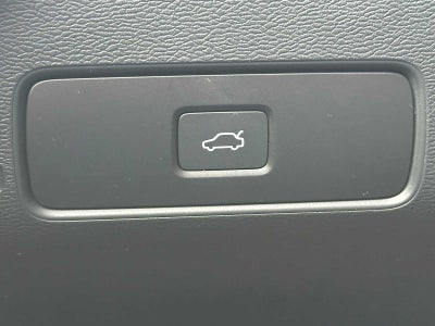 2025 Volvo XC40 Plus Dark Theme