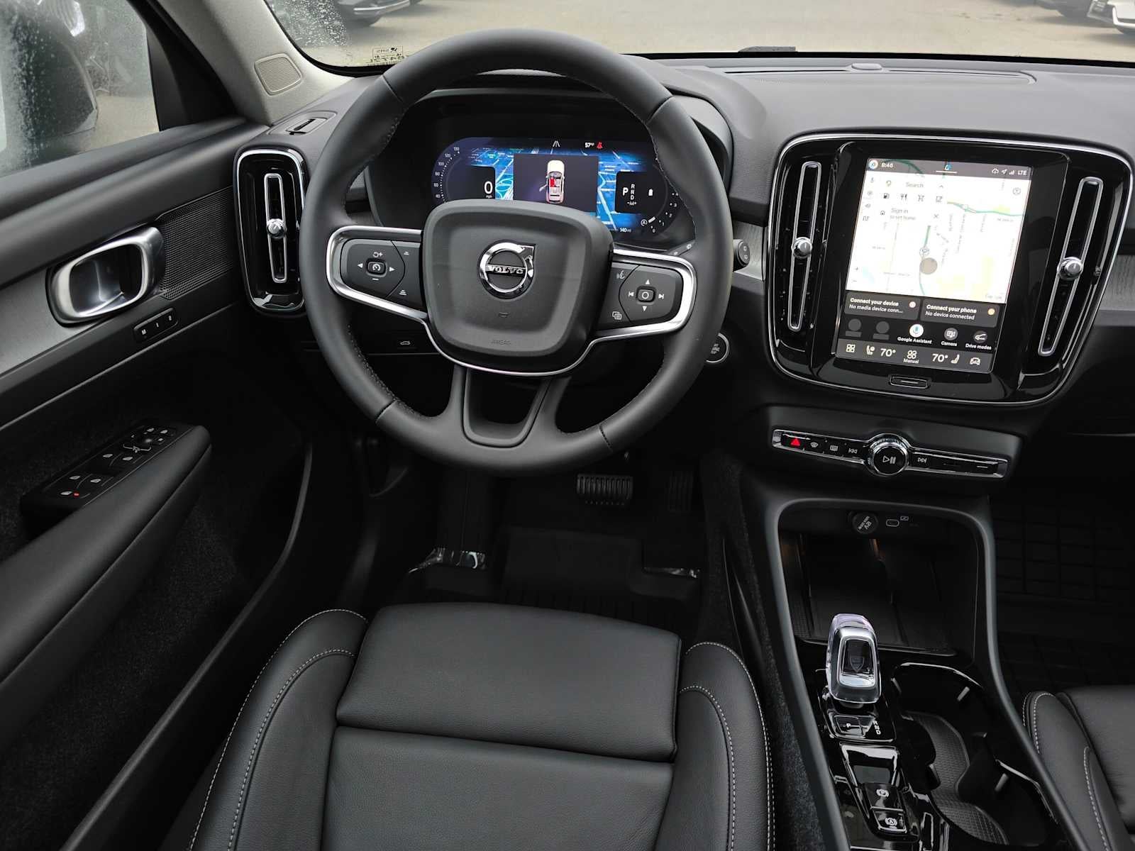 2026 Volvo XC40 Plus