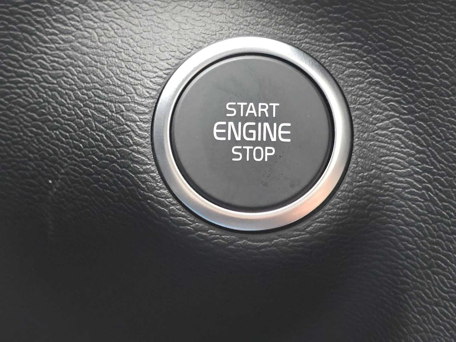 2026 Volvo XC40 Plus