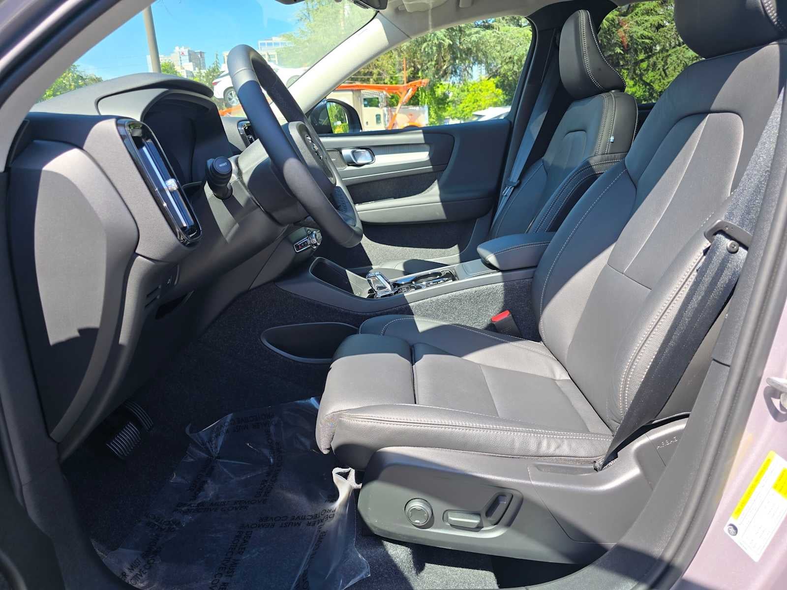 2026 Volvo XC40 Plus