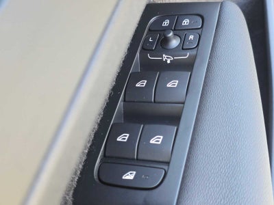 2026 Volvo XC40 Plus