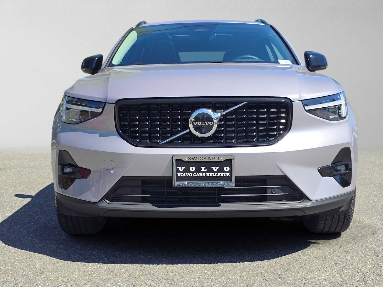 2026 Volvo XC40 Plus