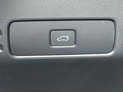 2025 Volvo XC40 Plus Dark Theme