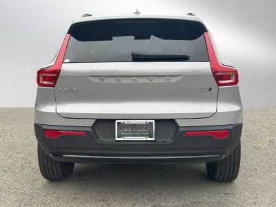 2025 Volvo XC40 Plus Dark Theme