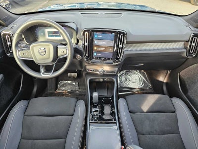 2025 Volvo XC40 Plus Dark Theme