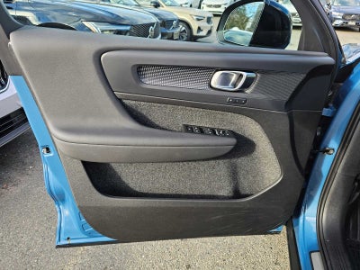 2025 Volvo XC40 Plus Dark Theme