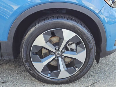 2025 Volvo XC40 Plus Dark Theme