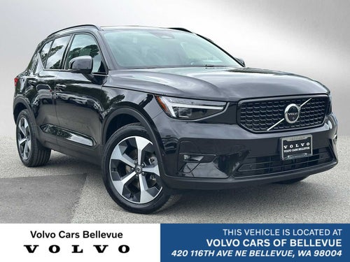 2025 Volvo XC40 Plus Dark Theme