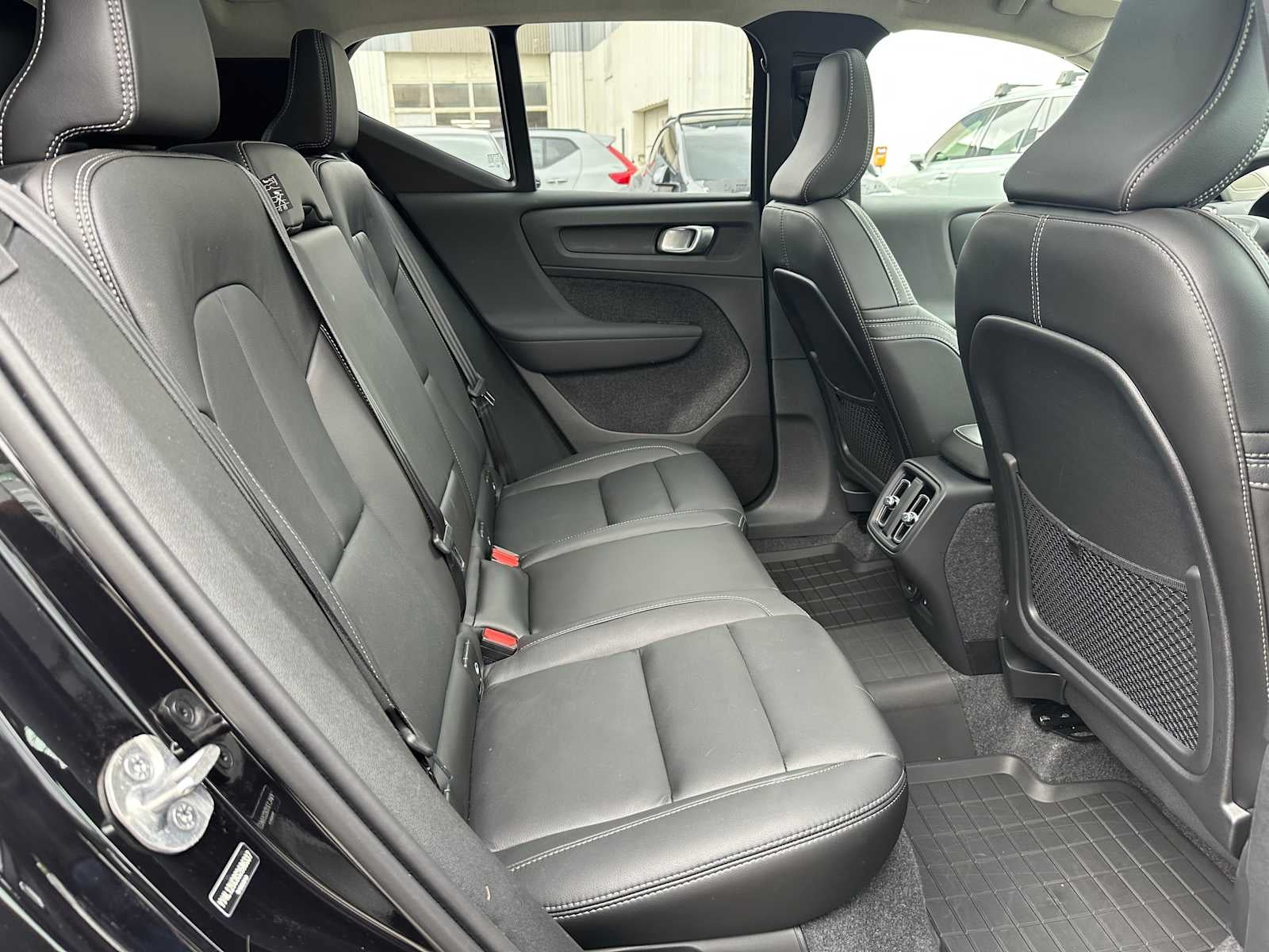 2025 Volvo XC40 Plus Dark Theme