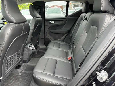 2025 Volvo XC40 Plus Dark Theme