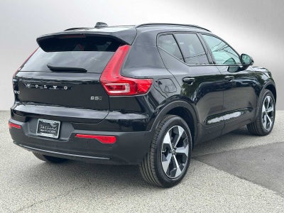 2025 Volvo XC40 Plus Dark Theme
