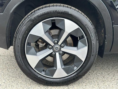 2025 Volvo XC40 Plus Dark Theme