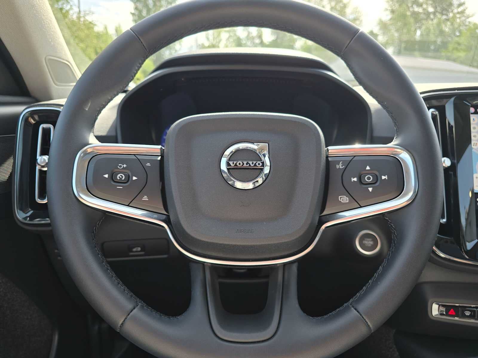 2026 Volvo XC40 Plus